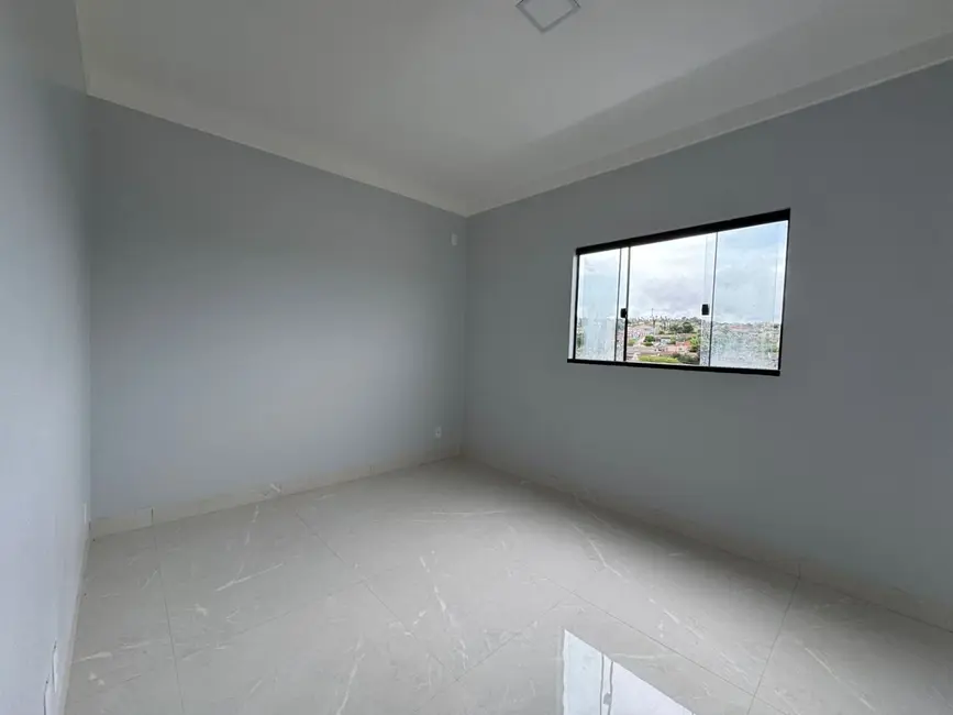 Sobrado com 4 quartos à venda, 150m2 em Residencial Alphaville, Anapolis - GO - imagem 9 Foto 9 de Sobrado com 4 quartos à venda, 150m2 em Residencial Alphaville, Anapolis - GO