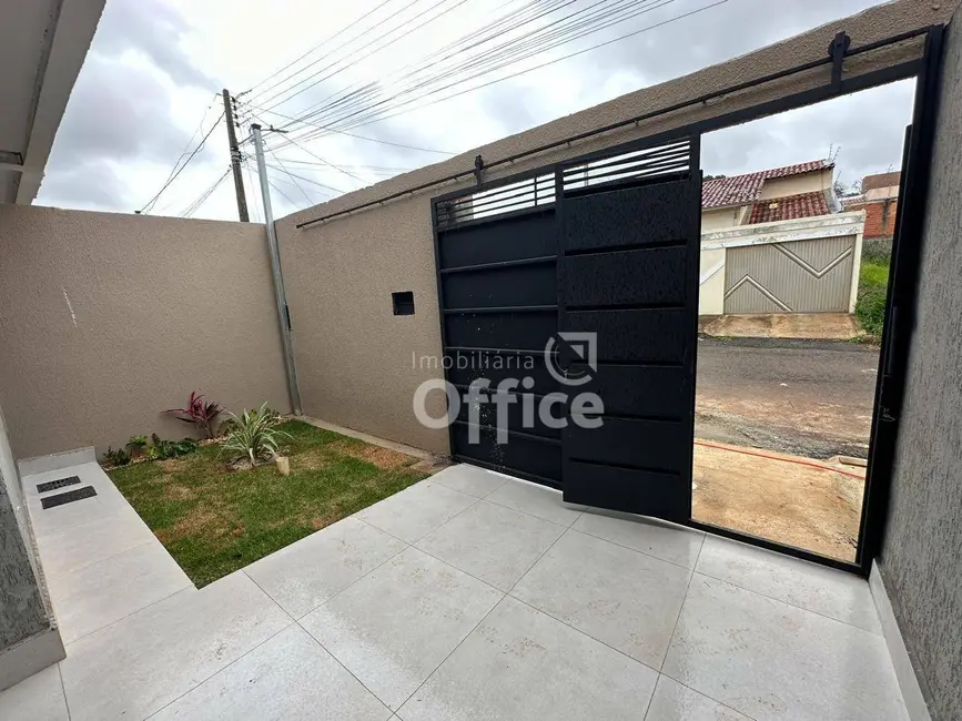 Casa com 3 quartos à venda, 180m2 em Residencial Alphaville, Anapolis - GO - imagem 2 Foto 2 de Casa com 3 quartos à venda, 180m2 em Residencial Alphaville, Anapolis - GO