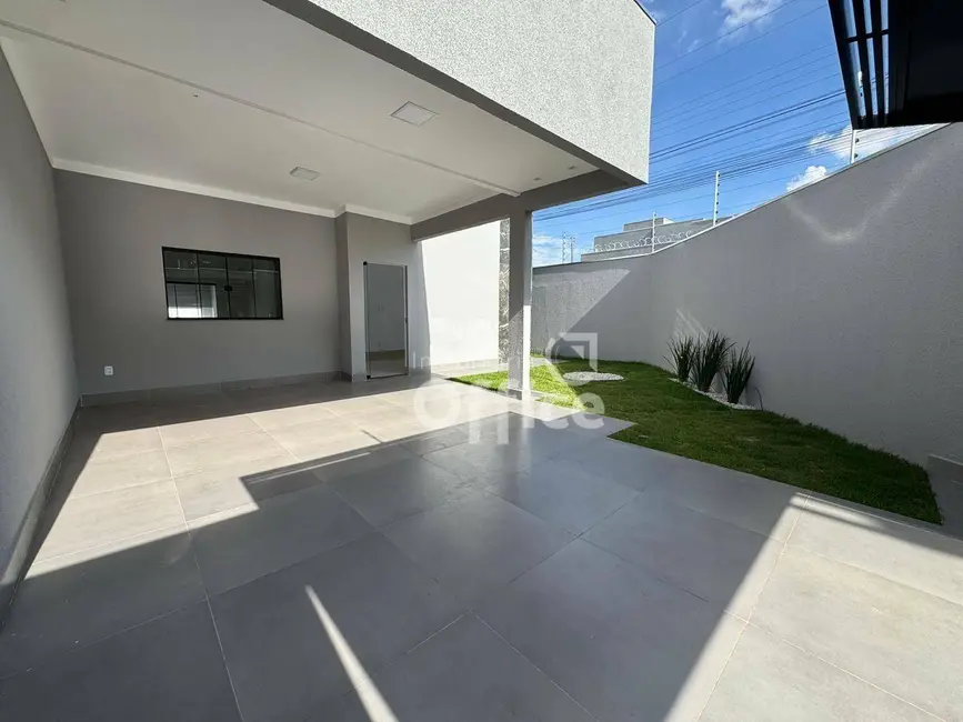 Foto 1 de Casa com 3 quartos à venda, 202m2 em Anapolis - GO