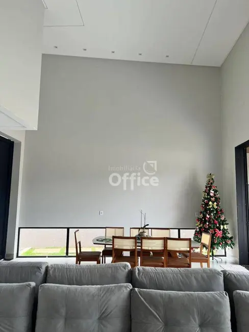 Foto 8 de Casa com 3 quartos à venda, 402m2 em Anápolis City, Anapolis - GO