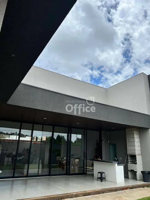 Foto 2 de Casa com 3 quartos à venda, 402m2 em Anápolis City, Anapolis - GO