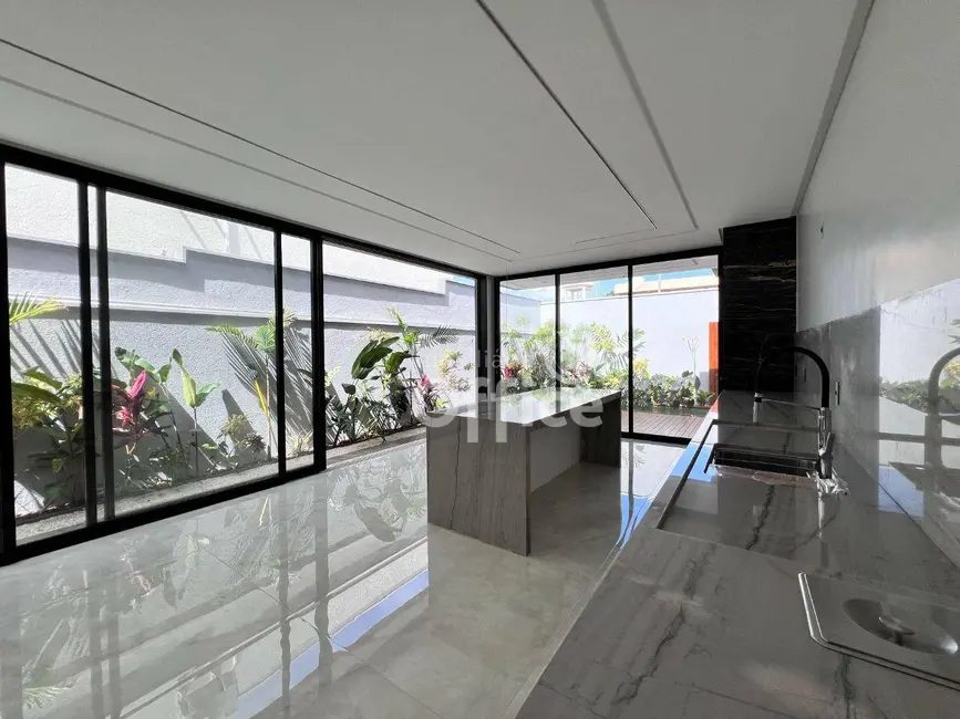 Foto 9 de Casa de Condomínio com 3 quartos à venda, 390m2 em Anapolis - GO