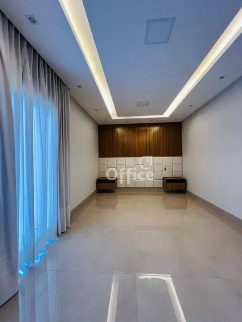 Foto 5 de Casa de Condomínio com 3 quartos à venda, 420m2 em Setor Bougainville, Anapolis - GO