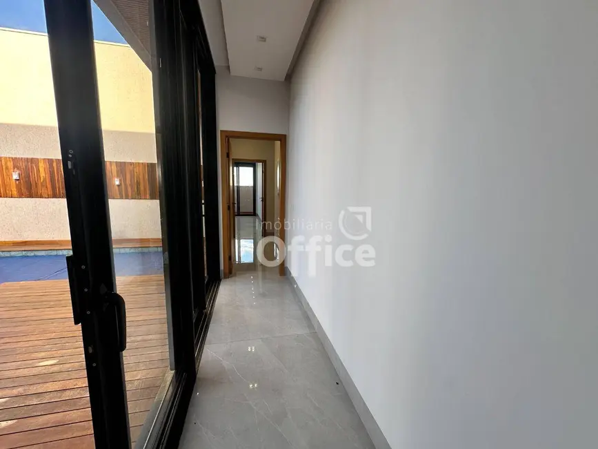 Foto 9 de Casa de Condomínio com 3 quartos à venda, 390m2 em Condomínio Residencial Grand Trianon, Anapolis - GO