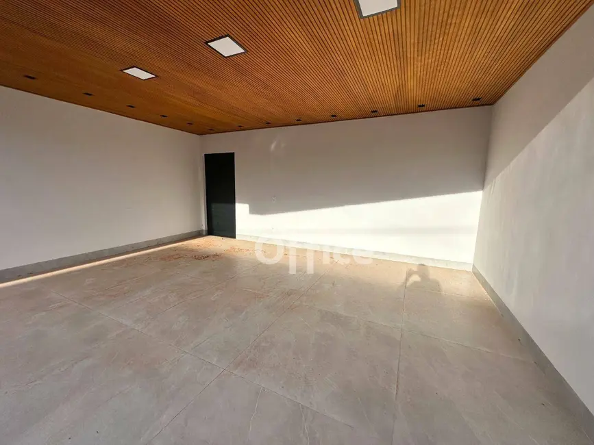 Foto 2 de Casa de Condomínio com 3 quartos à venda, 390m2 em Condomínio Residencial Grand Trianon, Anapolis - GO