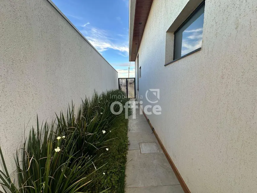 Casa de Condomínio com 4 quartos à venda, 490m2 em Condomínio Residencial Grand Trianon, Anapolis - GO - imagem 6 Foto 6 de Casa de Condomínio com 4 quartos à venda, 490m2 em Condomínio Residencial Grand Trianon, Anapolis - GO