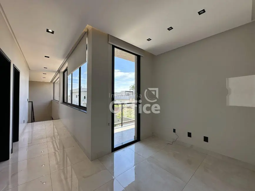 Foto 3 de Casa de Condomínio com 4 quartos à venda, 480m2 em Condomínio Residencial Grand Trianon, Anapolis - GO