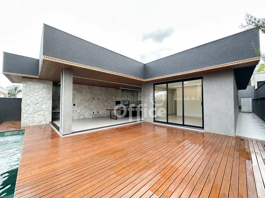 Foto 1 de Casa de Condomínio com 3 quartos à venda, 490m2 em Residencial Anaville, Anapolis - GO