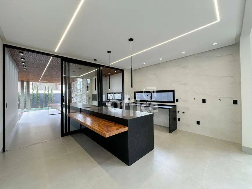 Foto 6 de Casa de Condomínio com 3 quartos à venda, 490m2 em Residencial Anaville, Anapolis - GO
