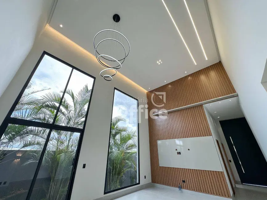 Foto 2 de Casa de Condomínio com 3 quartos à venda, 490m2 em Residencial Anaville, Anapolis - GO