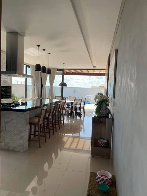 Foto 3 de Casa de Condomínio com 3 quartos à venda, 360m2 em Anapolis - GO