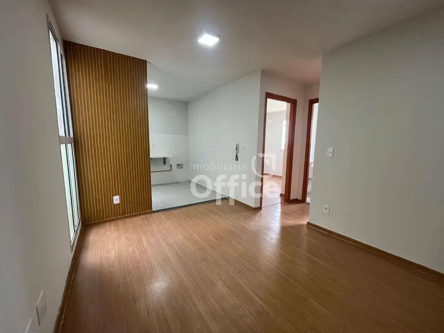 Foto 1 de Apartamento com 2 quartos à venda, 43m2 em Vila Jaiara, Anapolis - GO