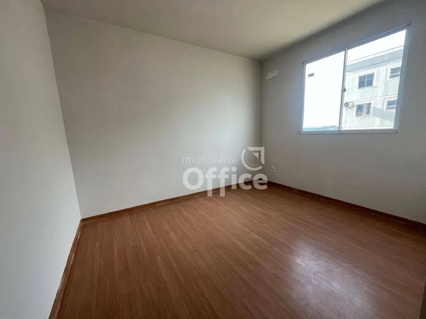 Foto 5 de Apartamento com 2 quartos à venda, 43m2 em Vila Jaiara, Anapolis - GO
