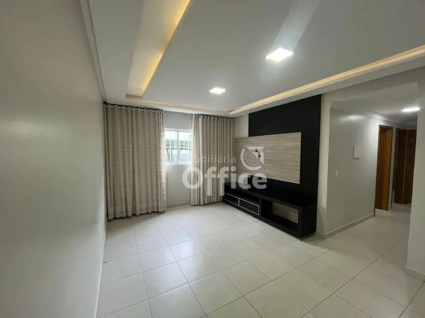 Foto 3 de Apartamento com 3 quartos à venda, 79m2 em Chácaras Colorado, Anapolis - GO