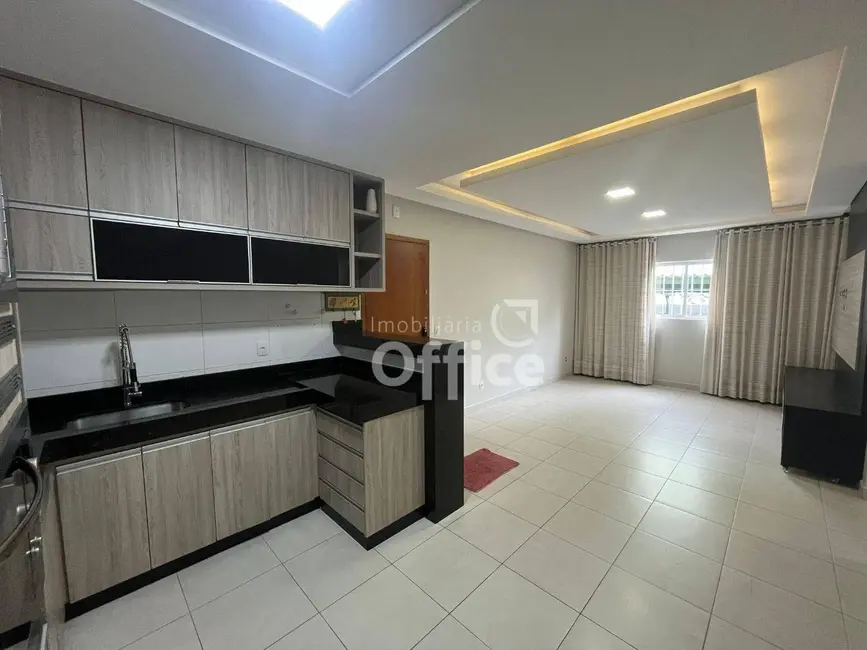 Foto 4 de Apartamento com 3 quartos à venda, 79m2 em Chácaras Colorado, Anapolis - GO