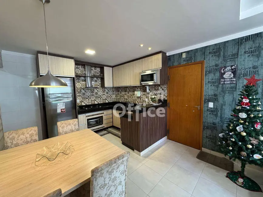 Foto 4 de Apartamento com 3 quartos à venda, 79m2 em Chácaras Colorado, Anapolis - GO