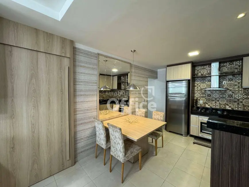 Foto 5 de Apartamento com 3 quartos à venda, 79m2 em Chácaras Colorado, Anapolis - GO