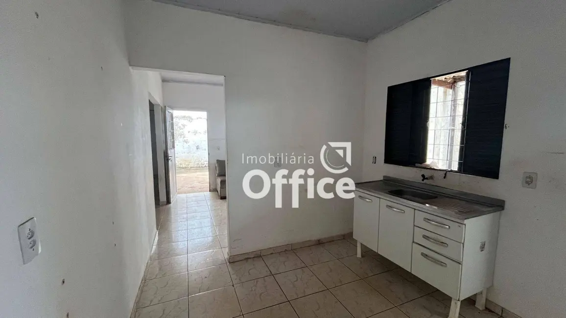 Foto 6 de Sobrado com 4 quartos à venda, 300m2 em Parque dos Pirineus, Anapolis - GO