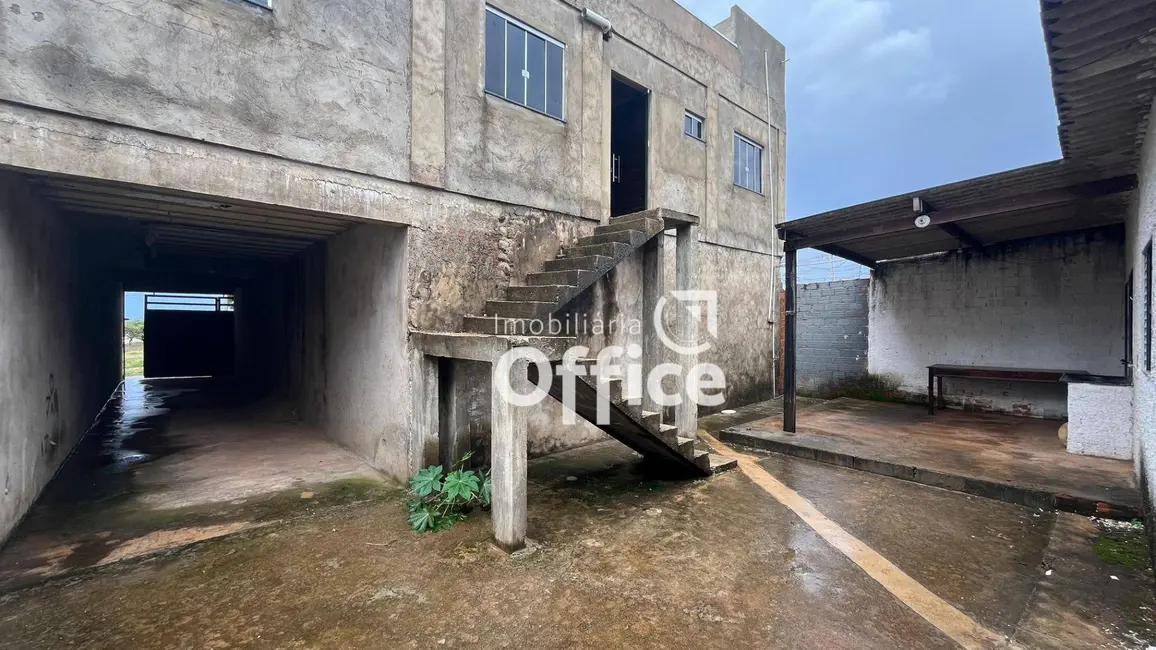 Foto 3 de Sobrado com 4 quartos à venda, 300m2 em Parque dos Pirineus, Anapolis - GO