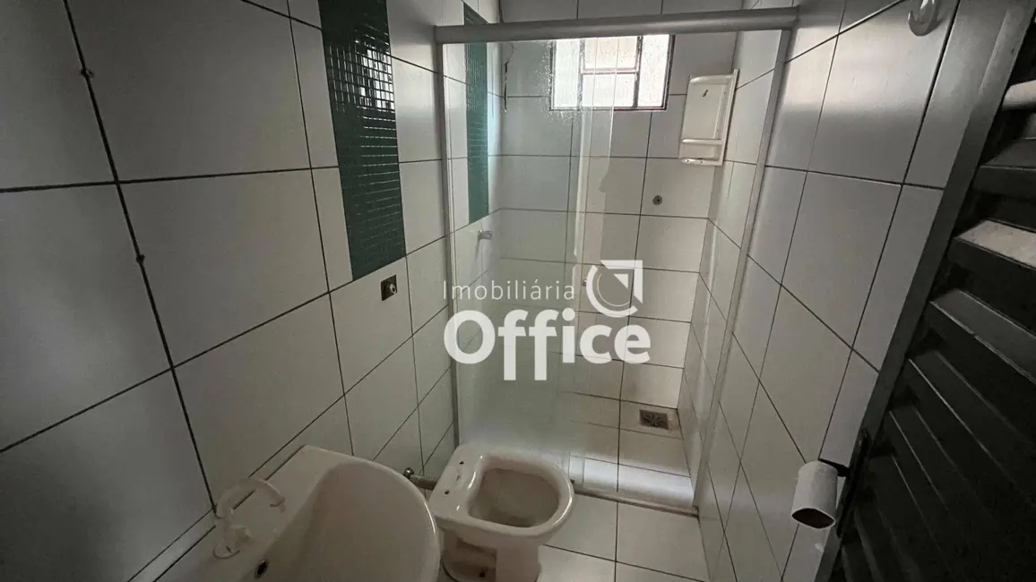 Foto 9 de Sobrado com 4 quartos à venda, 300m2 em Parque dos Pirineus, Anapolis - GO