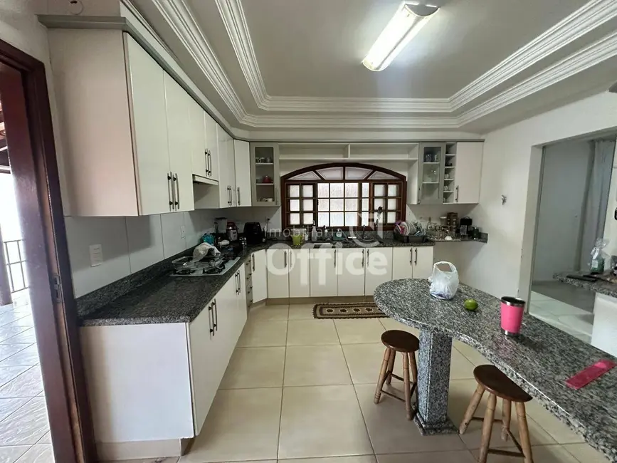 Foto 9 de Casa com 4 quartos à venda, 550m2 em Jundiaí, Anapolis - GO