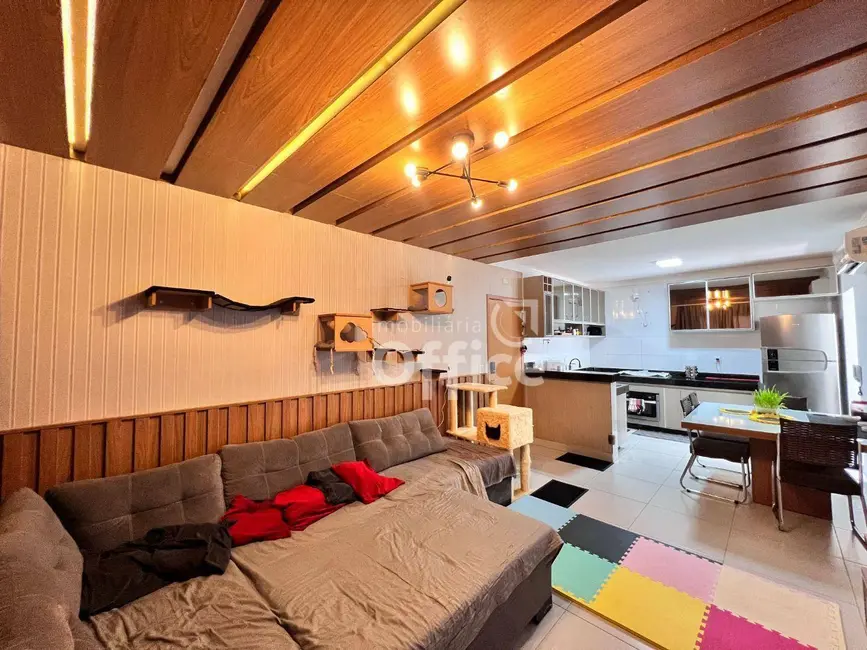 Foto 6 de Apartamento com 3 quartos à venda, 79m2 em Parque dos Pirineus, Anapolis - GO