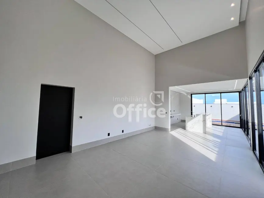 Casa de Condomínio com 4 quartos à venda, 360m2 em Anapolis - GO - imagem 3 Foto 3 de Casa de Condomínio com 4 quartos à venda, 360m2 em Anapolis - GO