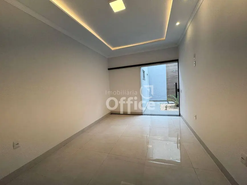 Foto 3 de Casa com 3 quartos à venda, 200m2 em Residencial Tangará, Anapolis - GO
