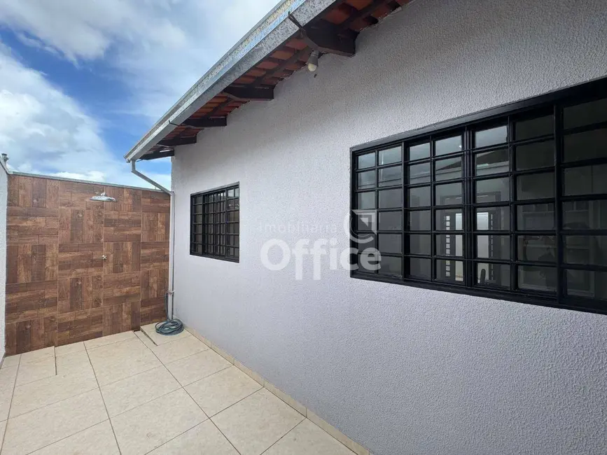 Foto 5 de Casa com 3 quartos para alugar, 200m2 em Residencial Gabriela, Anapolis - GO