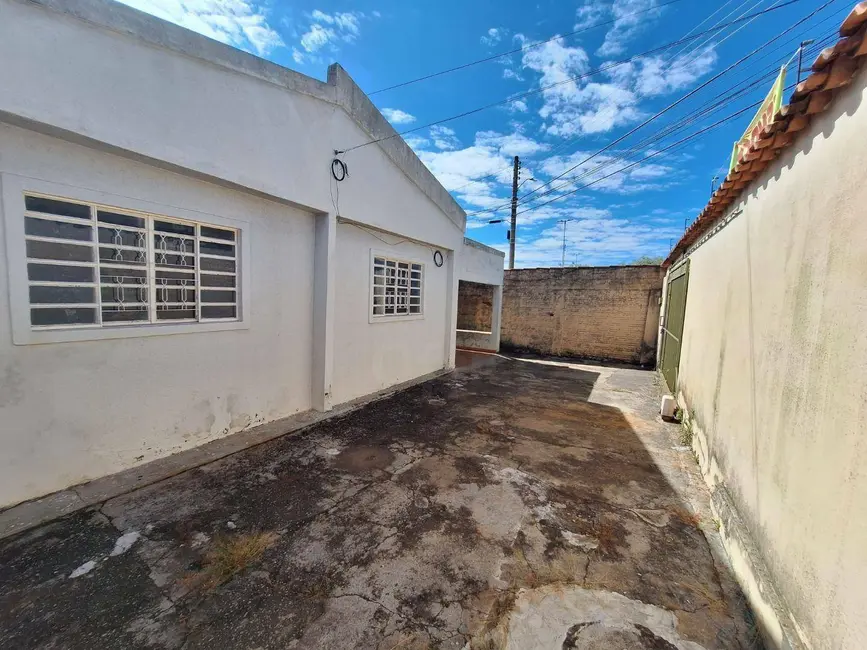 Foto 1 de Casa com 3 quartos à venda, 180m2 em Anapolis - GO
