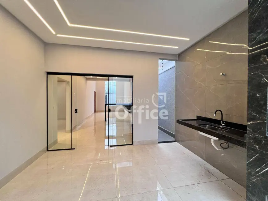 Casa com 3 quartos à venda, 200m2 em Jardim Itália, Anapolis - GO - imagem 9 Foto 9 de Casa com 3 quartos à venda, 200m2 em Jardim Itália, Anapolis - GO