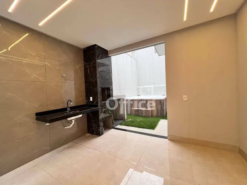 Casa com 3 quartos à venda, 200m2 em Jardim Itália, Anapolis - GO - imagem 8 Foto 8 de Casa com 3 quartos à venda, 200m2 em Jardim Itália, Anapolis - GO