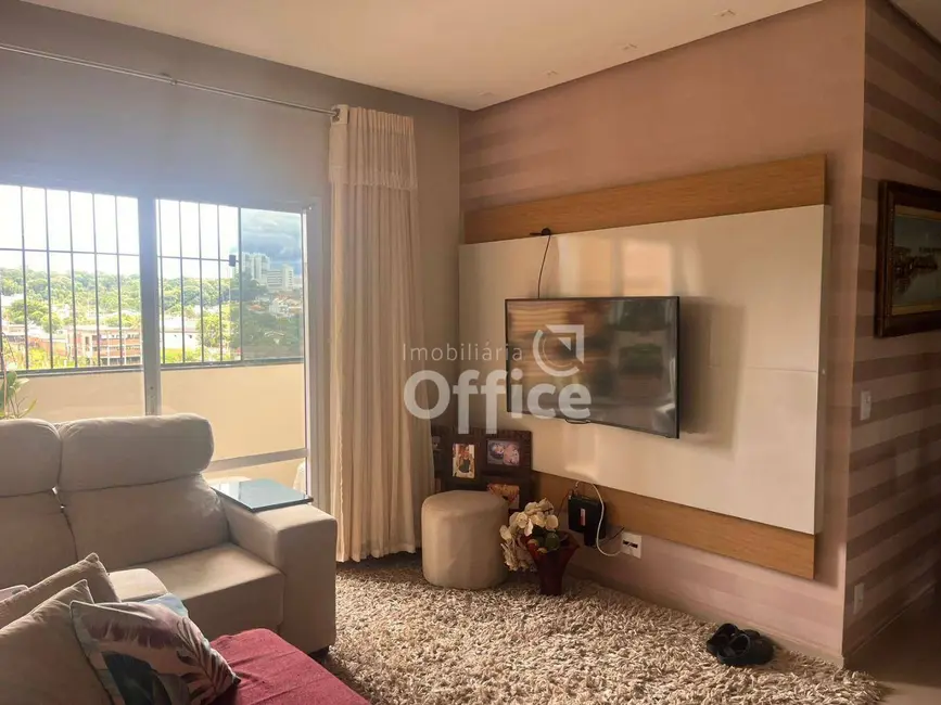 Foto 1 de Apartamento com 3 quartos à venda, 87m2 em Maracanã, Anapolis - GO