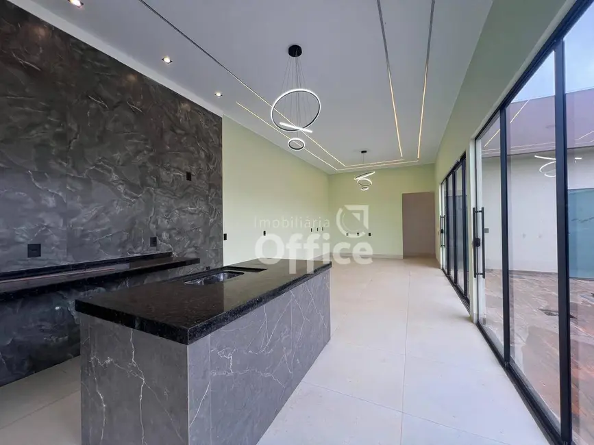 Foto 9 de Casa com 3 quartos à venda, 244m2 em Jardim Primavera 1ª Etapa, Anapolis - GO