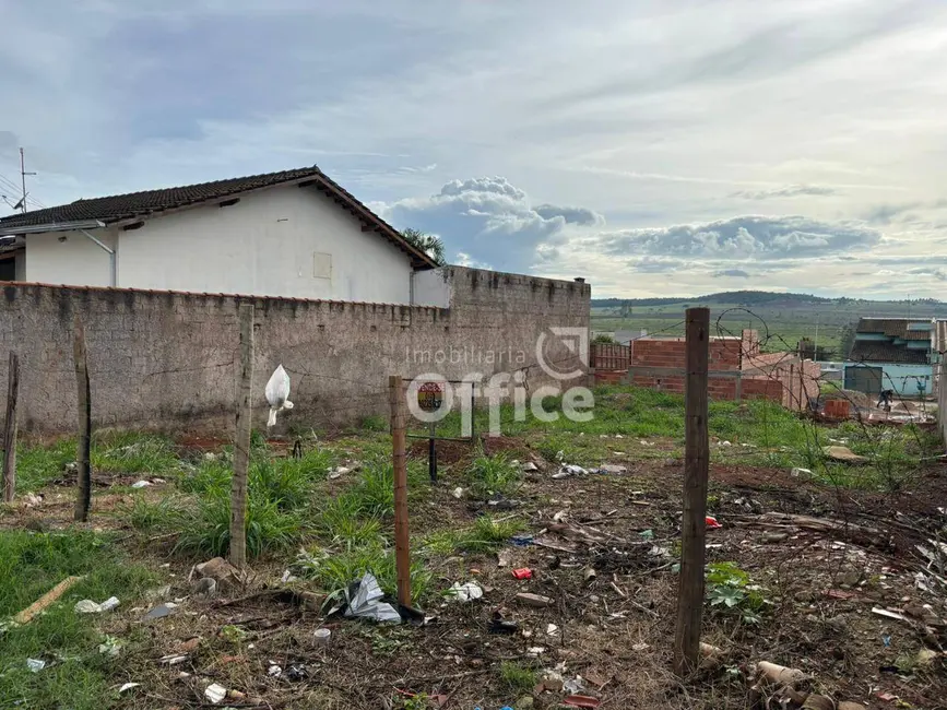 Terreno / Lote à venda, 300m2 em Residencial Monte Sinai, Anapolis - GO - imagem 3 Foto 3 de Terreno / Lote à venda, 300m2 em Residencial Monte Sinai, Anapolis - GO