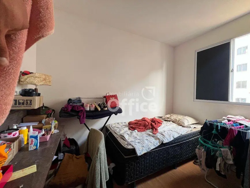 Foto 8 de Apartamento com 2 quartos à venda, 40m2 em Vila Jaiara, Anapolis - GO