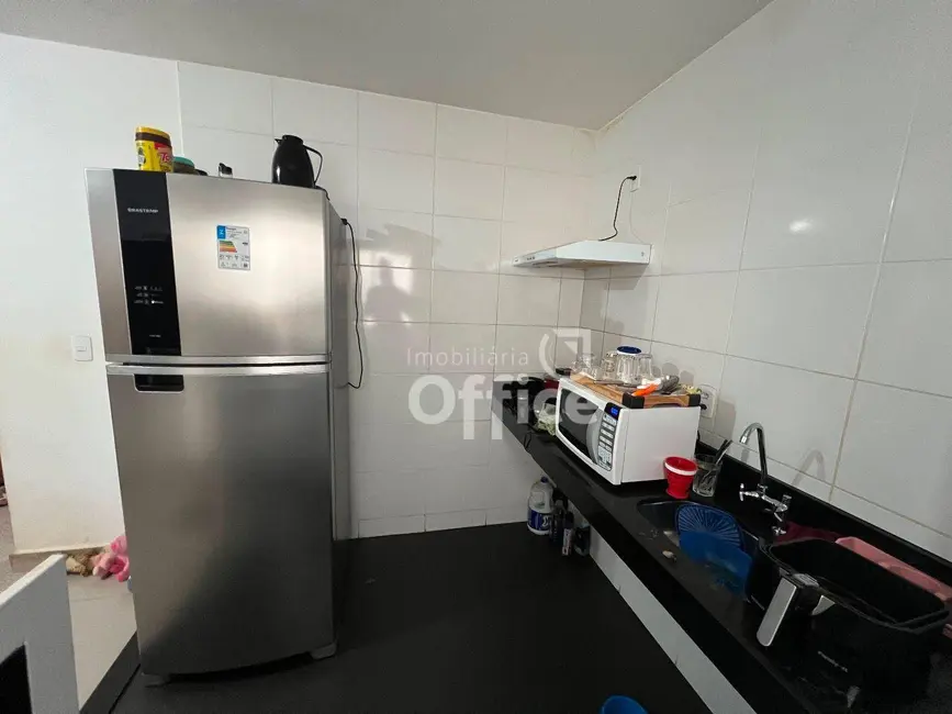 Foto 4 de Apartamento com 2 quartos à venda, 40m2 em Vila Jaiara, Anapolis - GO