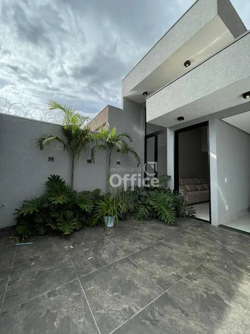 Foto 2 de Casa com 3 quartos à venda, 150m2 em Anapolis - GO