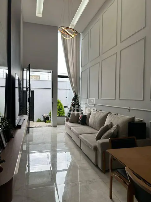 Foto 4 de Casa com 3 quartos à venda, 200m2 em Jardim Itália, Anapolis - GO