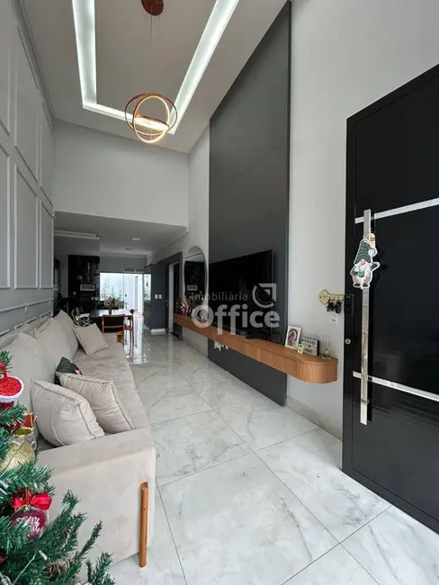 Foto 3 de Casa com 3 quartos à venda, 200m2 em Jardim Itália, Anapolis - GO