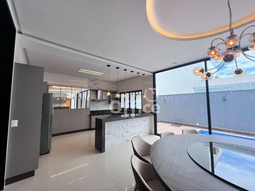 Foto 5 de Casa de Condomínio com 4 quartos à venda, 490m2 em Residencial Anaville, Anapolis - GO