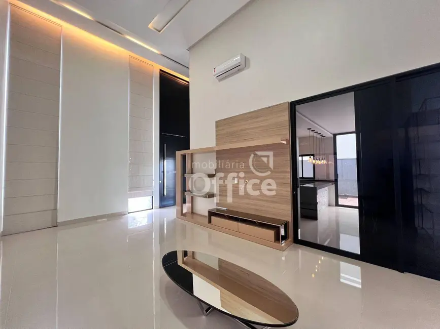 Foto 4 de Casa de Condomínio com 4 quartos à venda, 490m2 em Residencial Anaville, Anapolis - GO