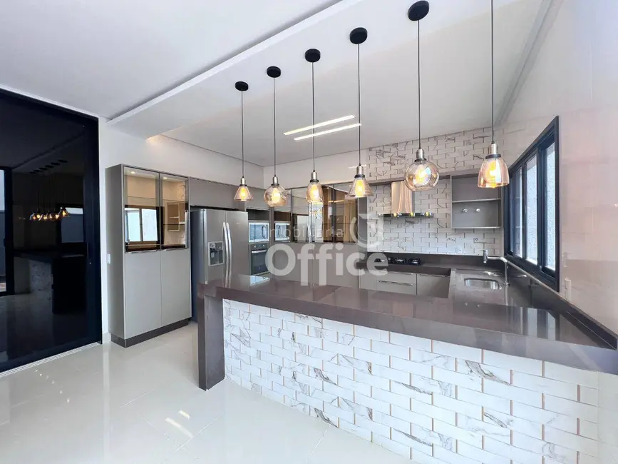 Foto 9 de Casa de Condomínio com 4 quartos à venda, 490m2 em Residencial Anaville, Anapolis - GO