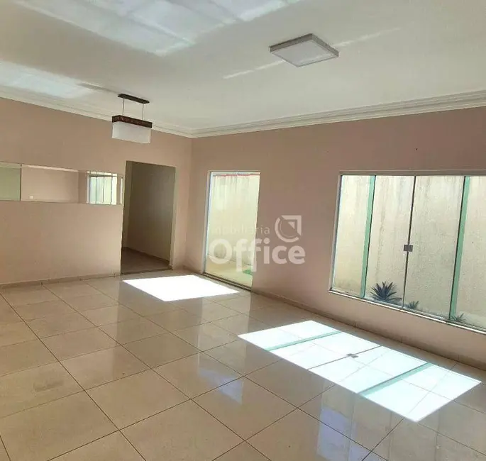 Foto 7 de Casa com 3 quartos à venda, 300m2 em Jundiaí, Anapolis - GO