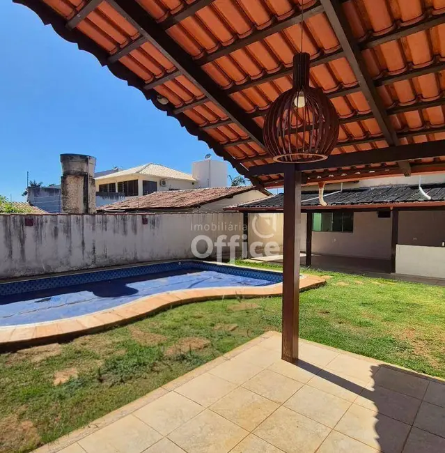 Foto 1 de Casa com 3 quartos à venda, 300m2 em Jundiaí, Anapolis - GO