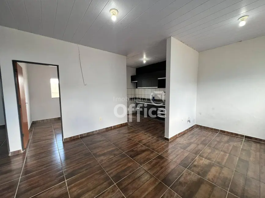 Foto 6 de Casa com 3 quartos para alugar, 200m2 em Residencial Gabriela, Anapolis - GO