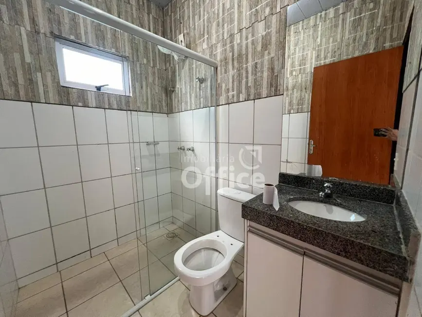 Foto 9 de Casa com 3 quartos para alugar, 200m2 em Residencial Gabriela, Anapolis - GO