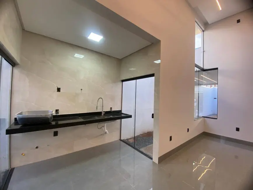 Foto 5 de Casa com 3 quartos à venda, 150m2 em Residencial Veneza, Anapolis - GO