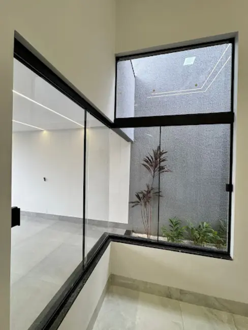 Casa com 3 quartos à venda, 180m2 em Vila Sul, Anapolis - GO - imagem 4 Foto 4 de Casa com 3 quartos à venda, 180m2 em Vila Sul, Anapolis - GO