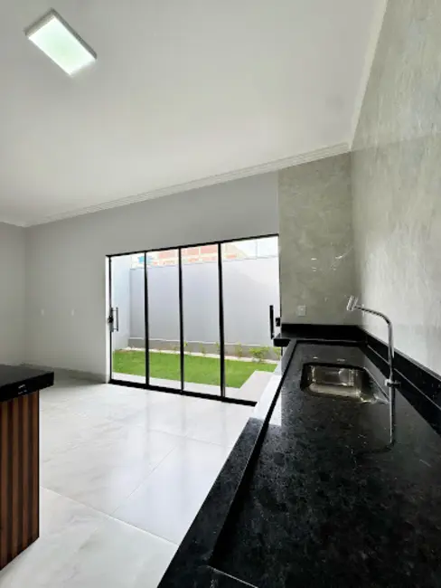 Casa com 3 quartos à venda, 180m2 em Vila Sul, Anapolis - GO - imagem 6 Foto 6 de Casa com 3 quartos à venda, 180m2 em Vila Sul, Anapolis - GO